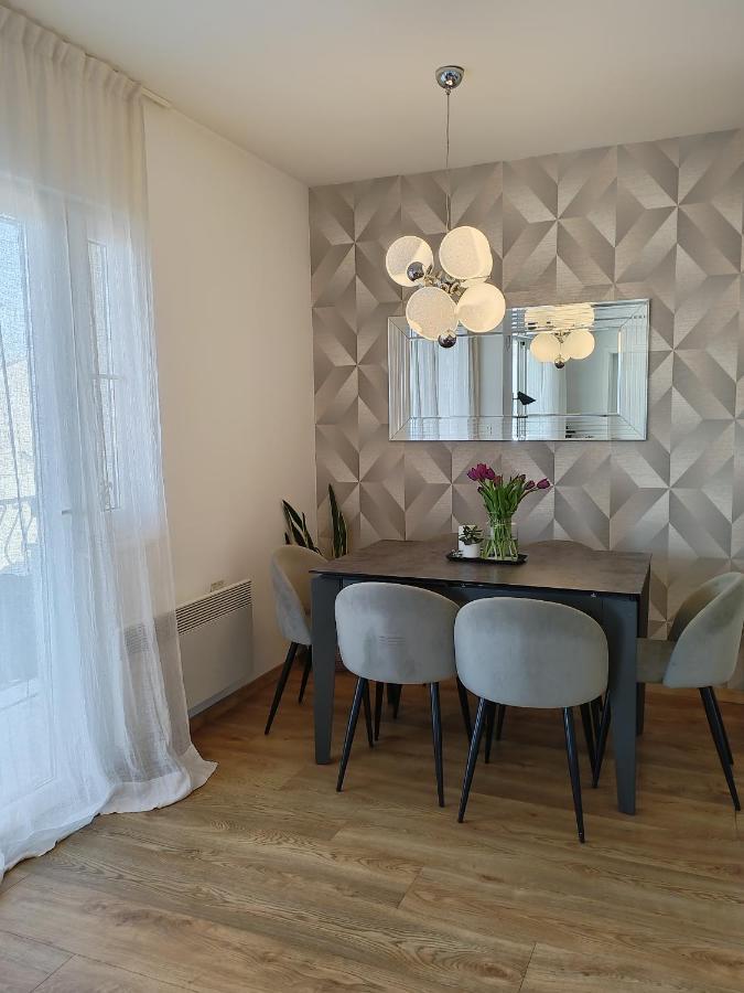Apartmani Leo-Marin Makarska Esterno foto