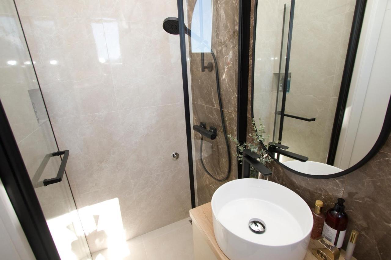 Apartmani Leo-Marin Makarska Esterno foto