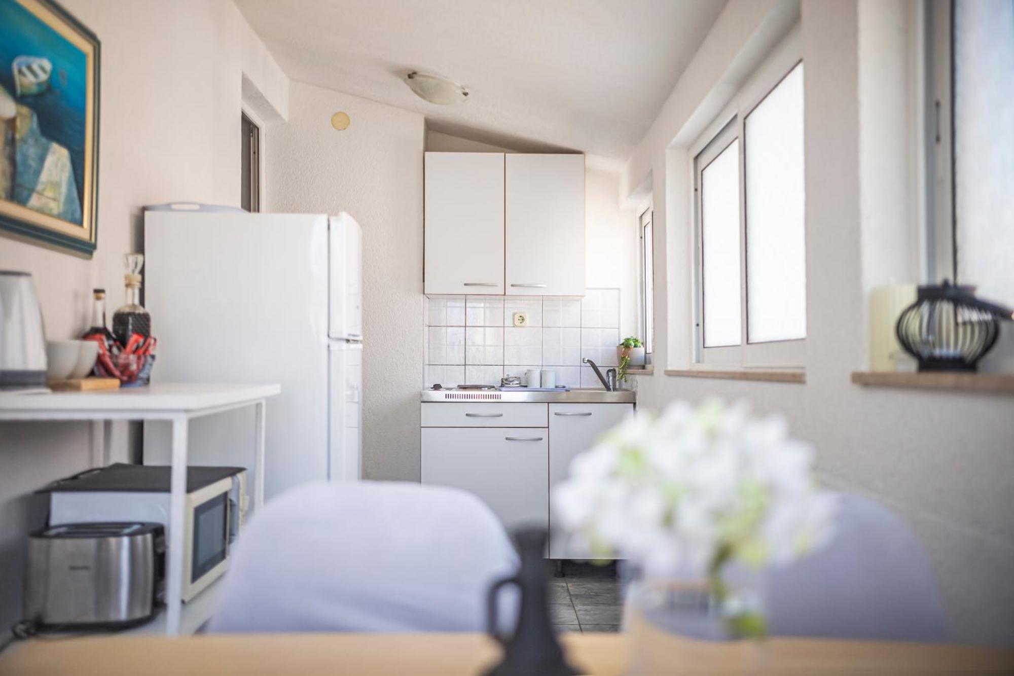 Apartmani Leo-Marin Makarska Esterno foto
