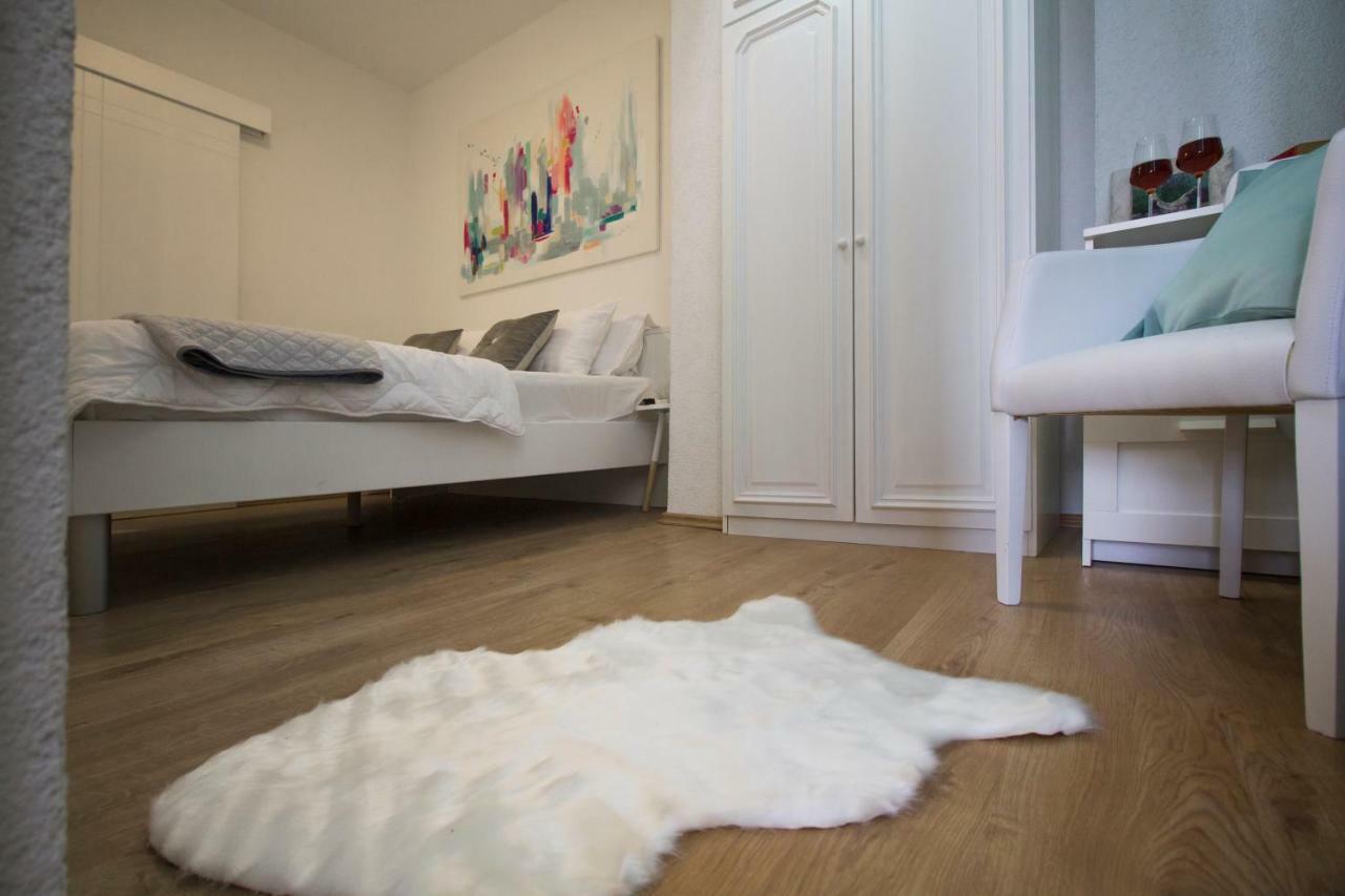 Apartmani Leo-Marin Makarska Esterno foto